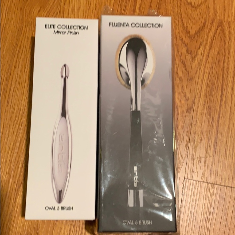Artis Brushes